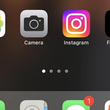 Facebook’s new black and blue app icon is just a glitch